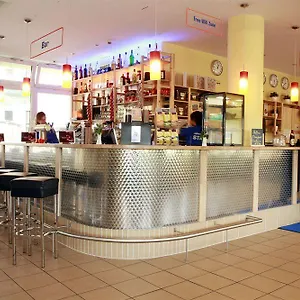 2* Ξενοδοχείο A&o Hauptbahnhof