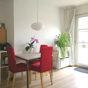  Appartamento Quiet City-apt, 4min City-center, 18min Fair Nuernberg!!!